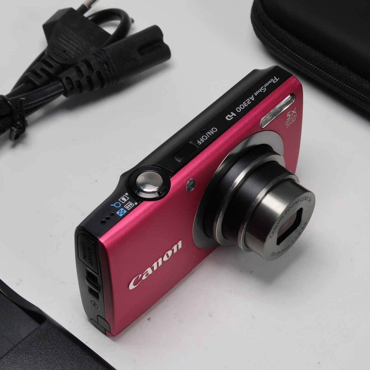 Cenon Powershot A2550 HD 16.0MP + Cenon Powershot A3200 Digital Cameras Bundle
