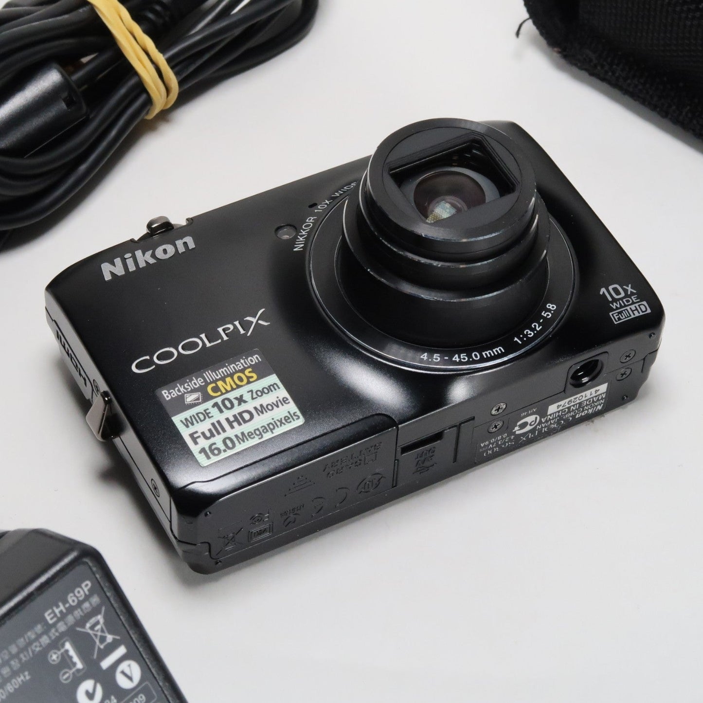 Nikona Coolpix S6300 16MP Compact Digital Camera – 10x Zoom, Case, SD Card