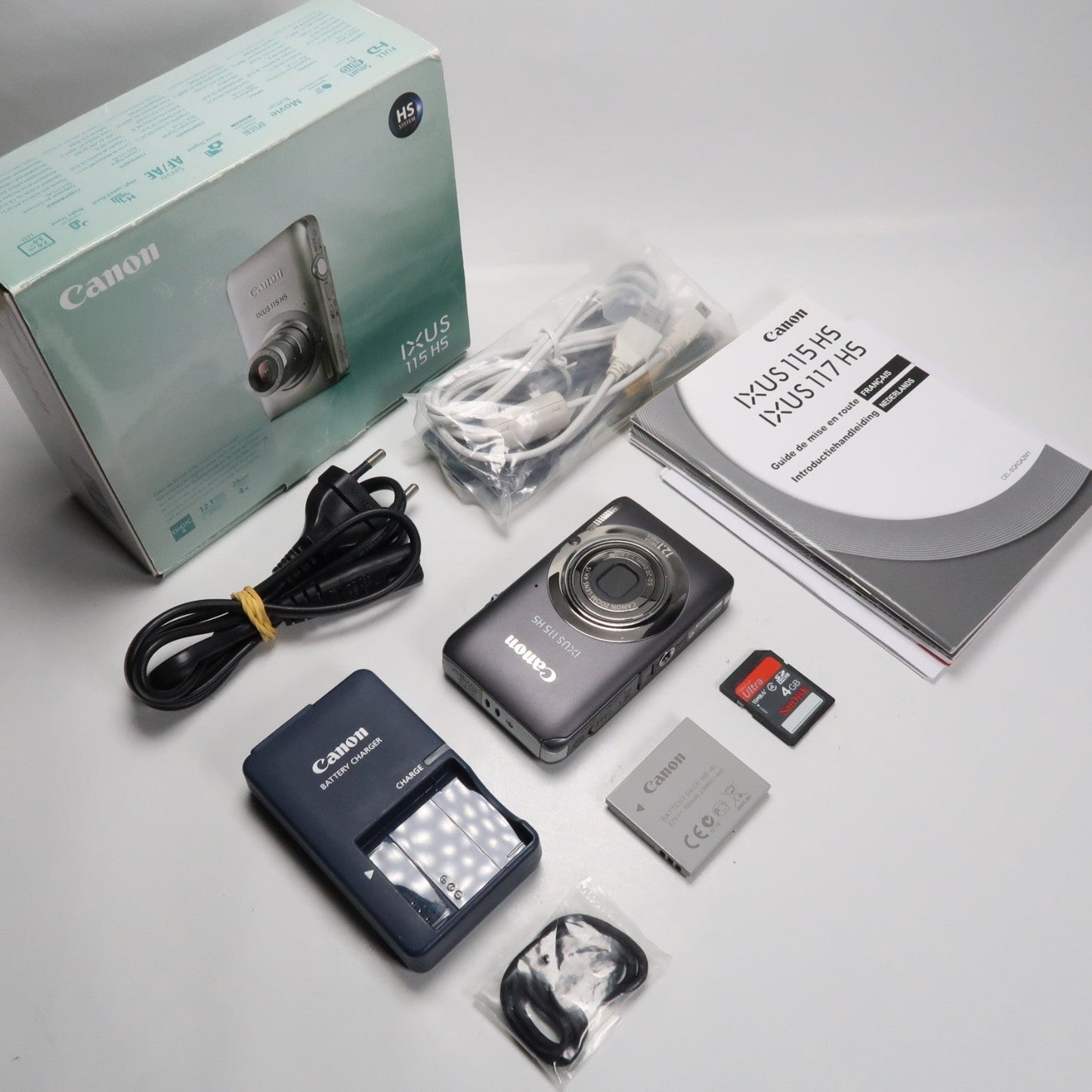 Cenon IXUS 105 / SD1300 IS + Nikona Coolpix S3600 + Cenon IXUS 115 + Cenon IXY 110F – Camera Bundle