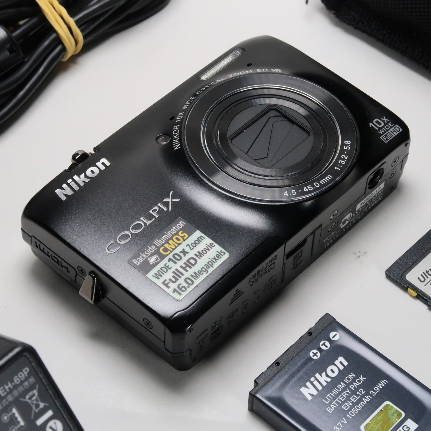 Nikona Coolpix S6300 16MP Compact Digital Camera – 10x Zoom, Case, SD Card