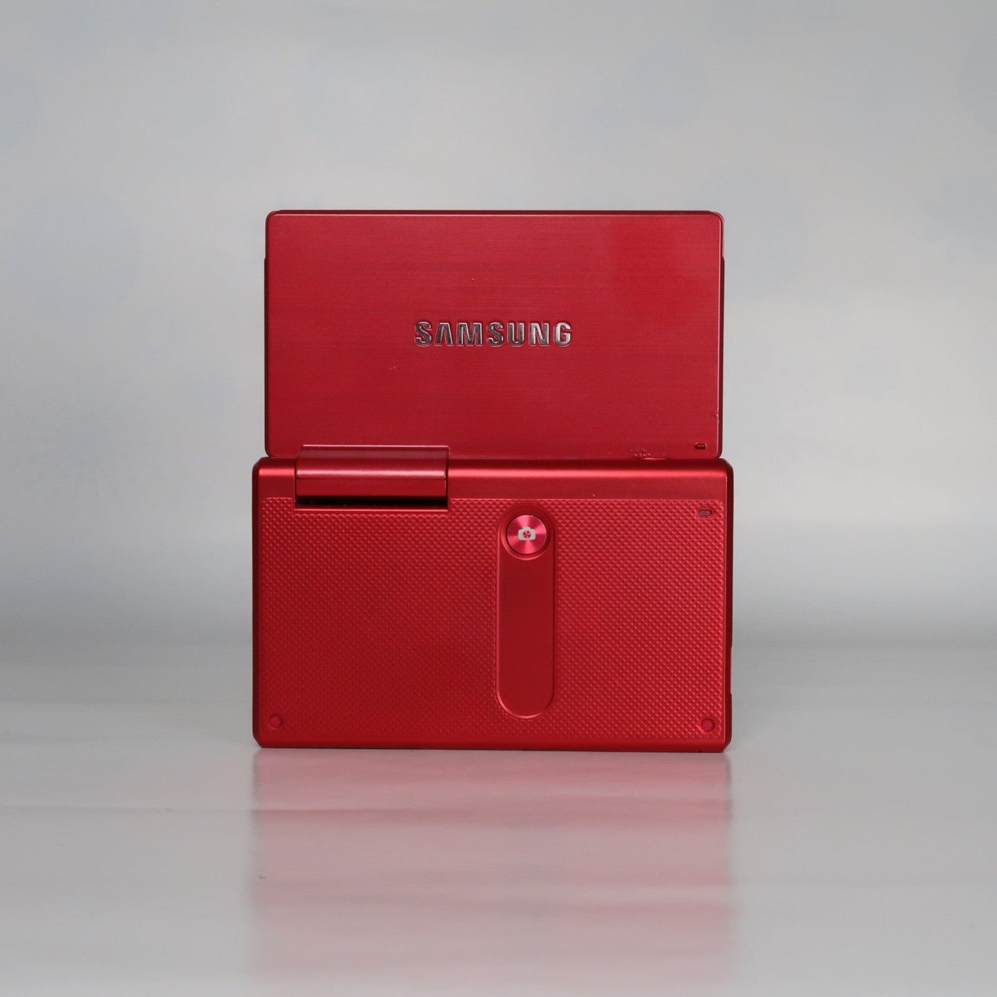 Samung MV Series MV800 16.1MP Digital Camera Red, Case - Excellent