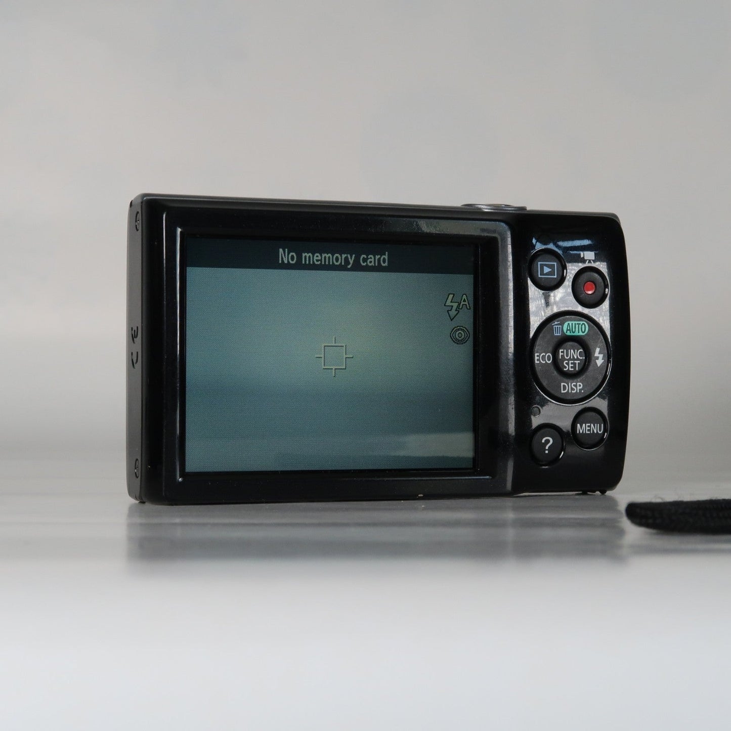 Cenon IXUS 145 / ELPH 135 16.0MP Digital Camera Black – With SD Card 4GB & Case