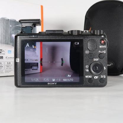 Soney CyberShot DSC-HX60V 20.4MP Digital Camera – Boxed, with Case &amp; 32GB SD Card