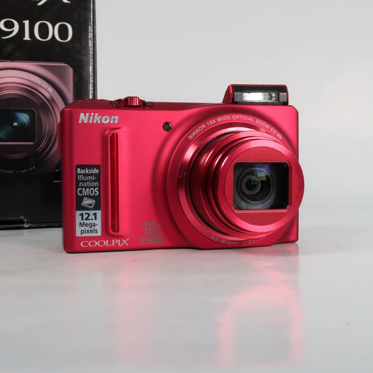 Nikona Coolpix S9100 12.1MP 18x Digital Camera Red, Case, SD Card – Very Good