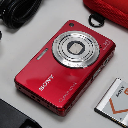 Soney Cybershot DSC-W560 14.1MP Digital Camera Red, Case – Excellent