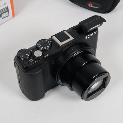 Soney CyberShot DSC-HX60V 20.4MP Digital Camera – Boxed, with Case &amp; 32GB SD Card
