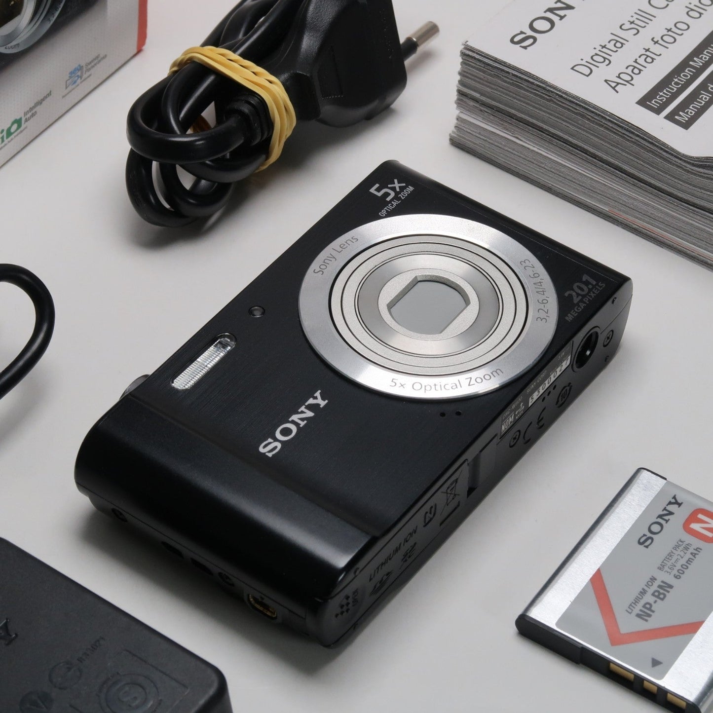Soney Cyber-shot DSC-W800 Black + W810 Pink Digital Camera + Cenon Ixus 185 S