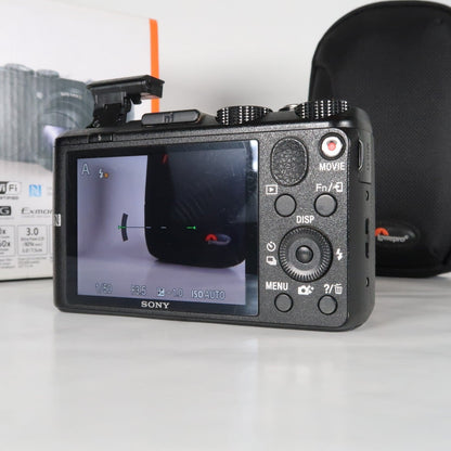Soney CyberShot DSC-HX60V 20.4MP Digital Camera – Boxed, with Case &amp; 32GB SD Card
