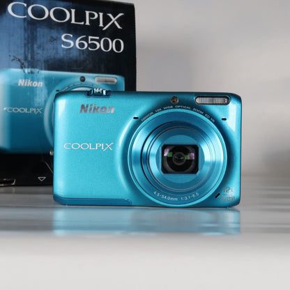 Nikona Coolpix S6500 16.0MP Compact Digital Camera – Blue, Complete Kit – Tested