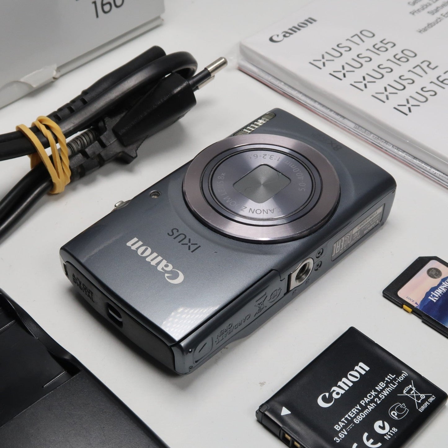 Soney Cyber-shot DSC-W800 20.1MP + Cenon IXUS 160 Silver Digital Cameras Bundle