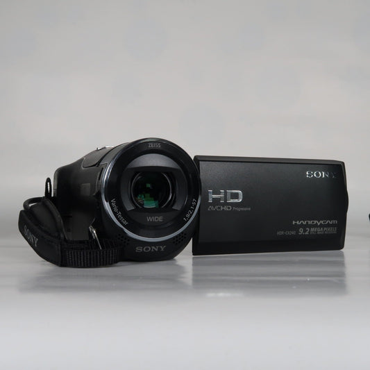 Soney HDR-CX240E Digital Video Camcorder – Excellent Condition