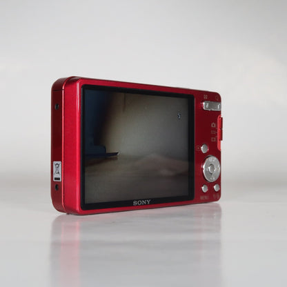 Soney Cybershot DSC-W560 14.1MP Digital Camera Red, Case – Excellent