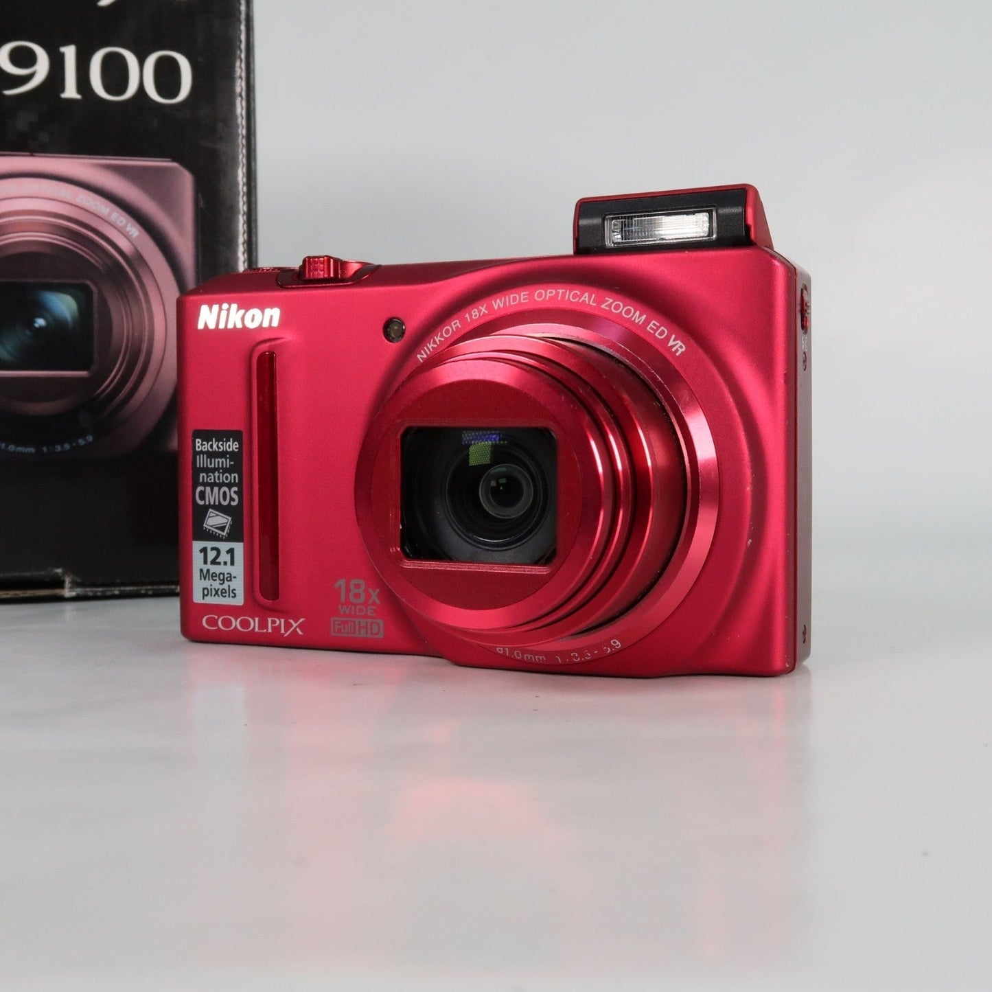 Nikona Coolpix S9100 12.1MP 18x Digital Camera Red, Case, SD Card – Very Good