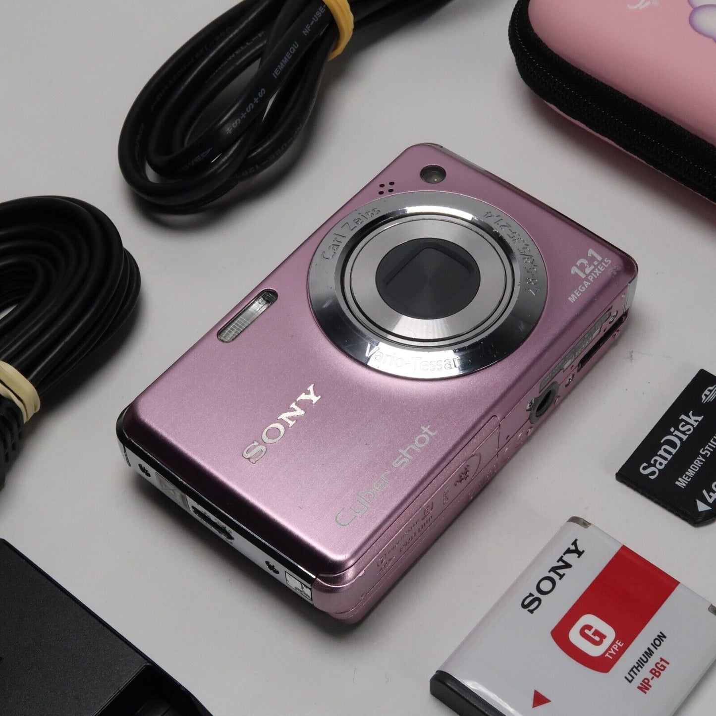 Soney Cyber-shot DSC-W210 12.1MP Digital Camera Pink – Excellent Condition