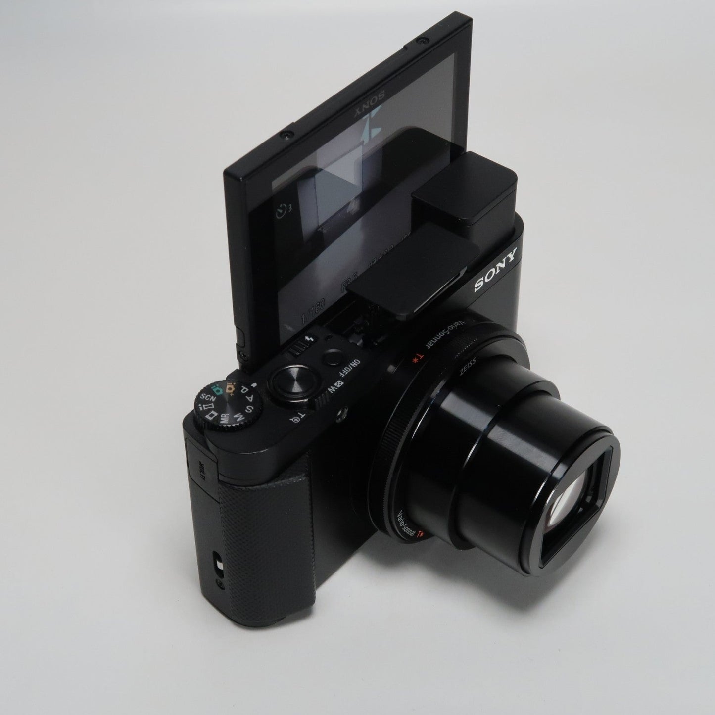 Soney Cyber-shot DSC-HX90V 18.2MP Digital Camera – Original Packaging – Excellent