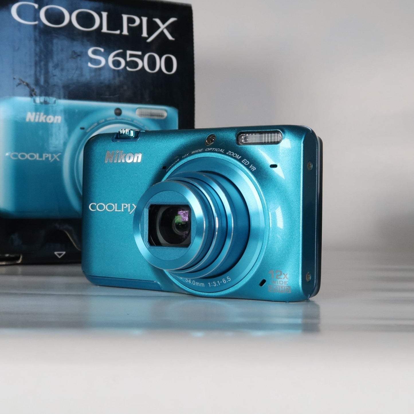 Nikona Coolpix S6500 16.0MP Compact Digital Camera – Blue, Complete Kit – Tested