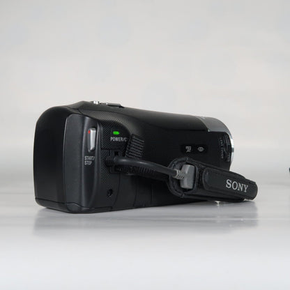 Soney HDR-CX240E Digital Video Camcorder – Excellent Condition