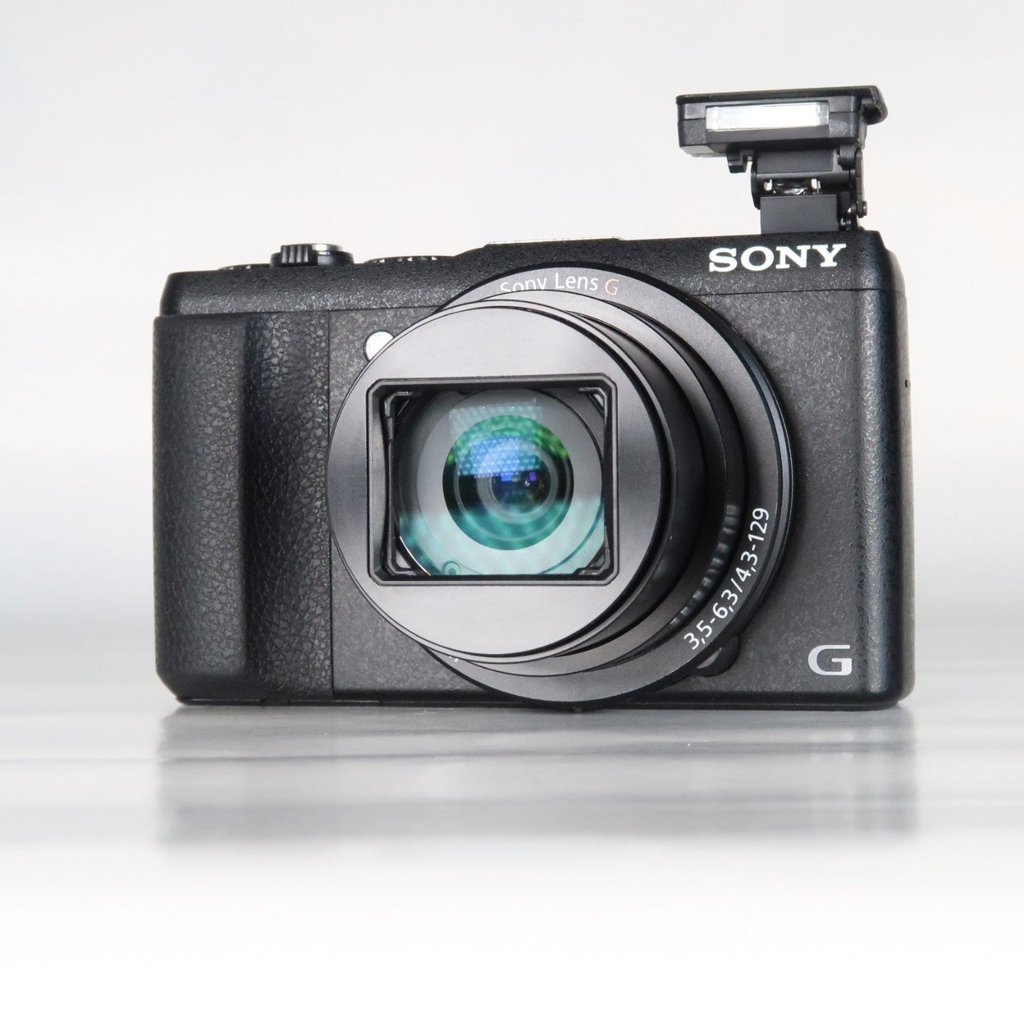Soney CyberShot DSC-HX60V 20.4MP – Black – 30x Zoom + Case + 32GB SD Card