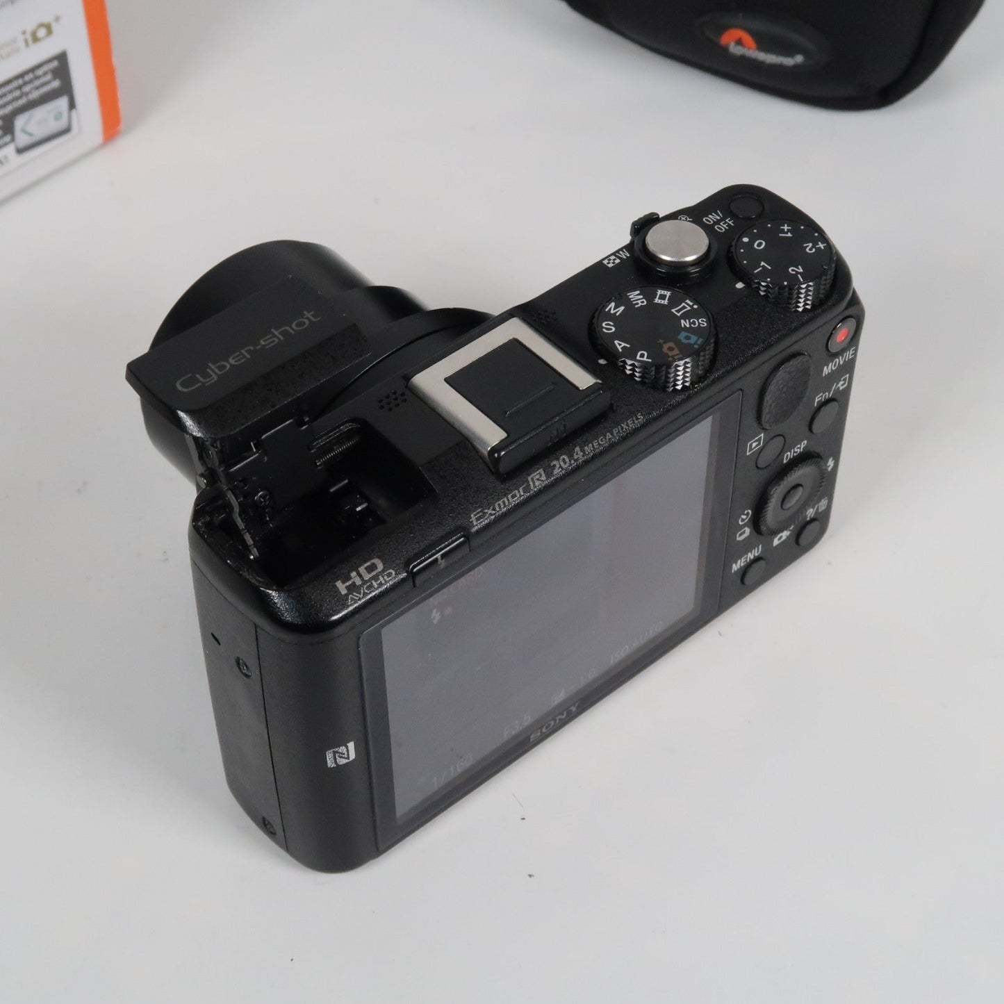 Soney CyberShot DSC-HX60V 20.4MP Digital Camera – Boxed, with Case &amp; 32GB SD Card
