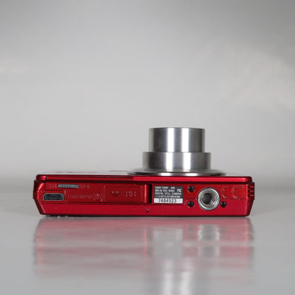 Soney Cybershot DSC-W560 14.1MP Digital Camera Red, Case – Excellent