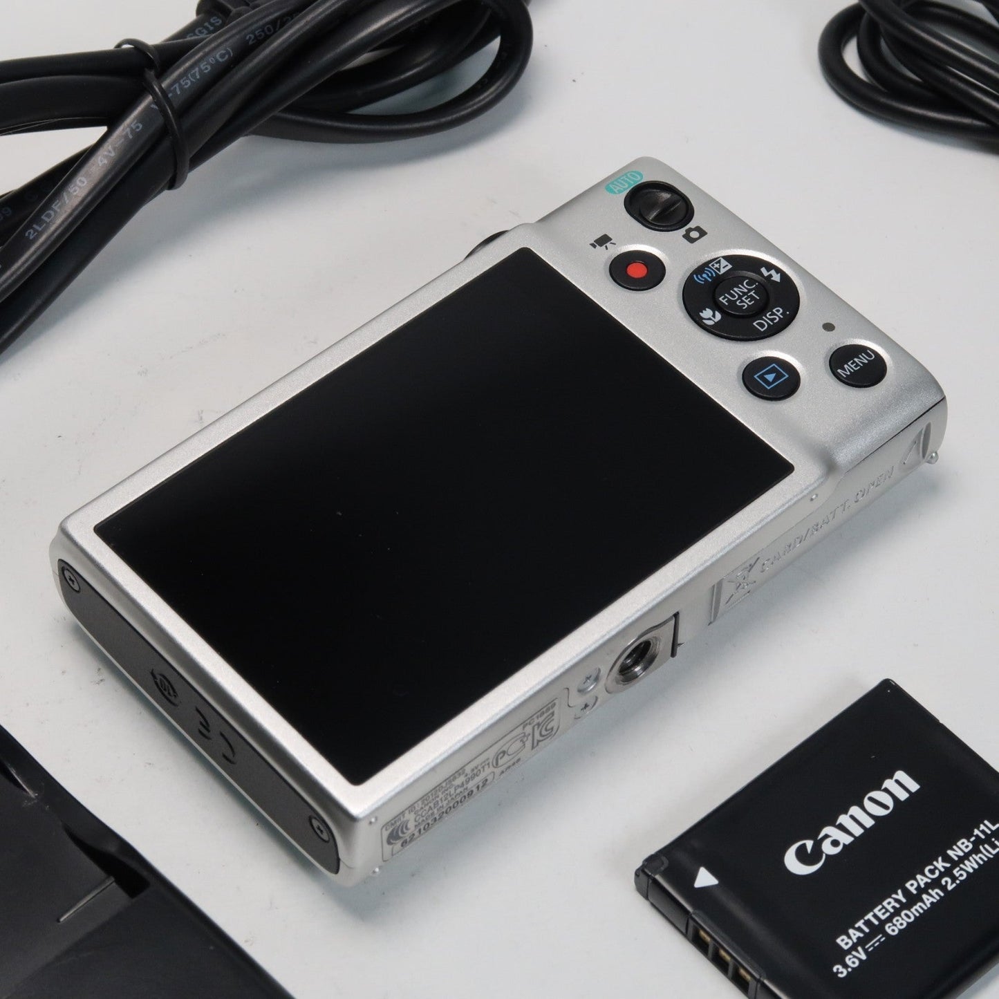 Cenon IXUS 105 / SD1300 IS + Nikona Coolpix S3600 + Cenon IXUS 115 + Cenon IXY 110F – Camera Bundle
