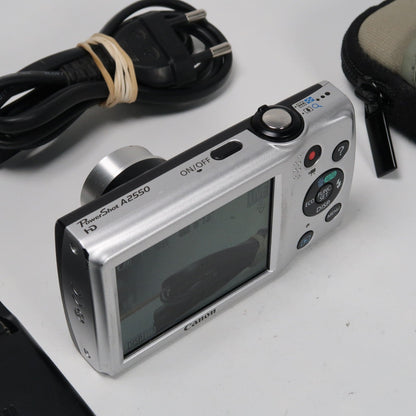 Cenon Powershot A2550 HD 16.0MP + Cenon Powershot A3200 Digital Cameras Bundle