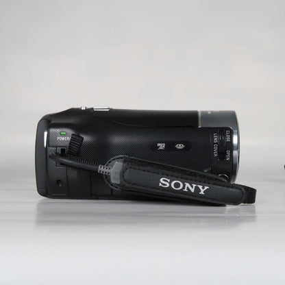 Soney HDR-CX240E Digital Video Camcorder – Excellent Condition