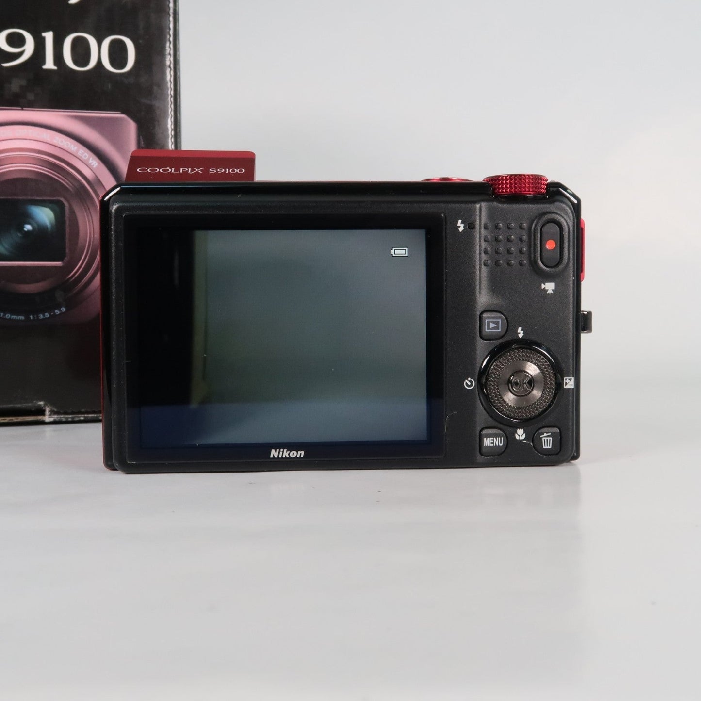 Nikona Coolpix S9100 12.1MP 18x Digital Camera Red, Case, SD Card – Very Good