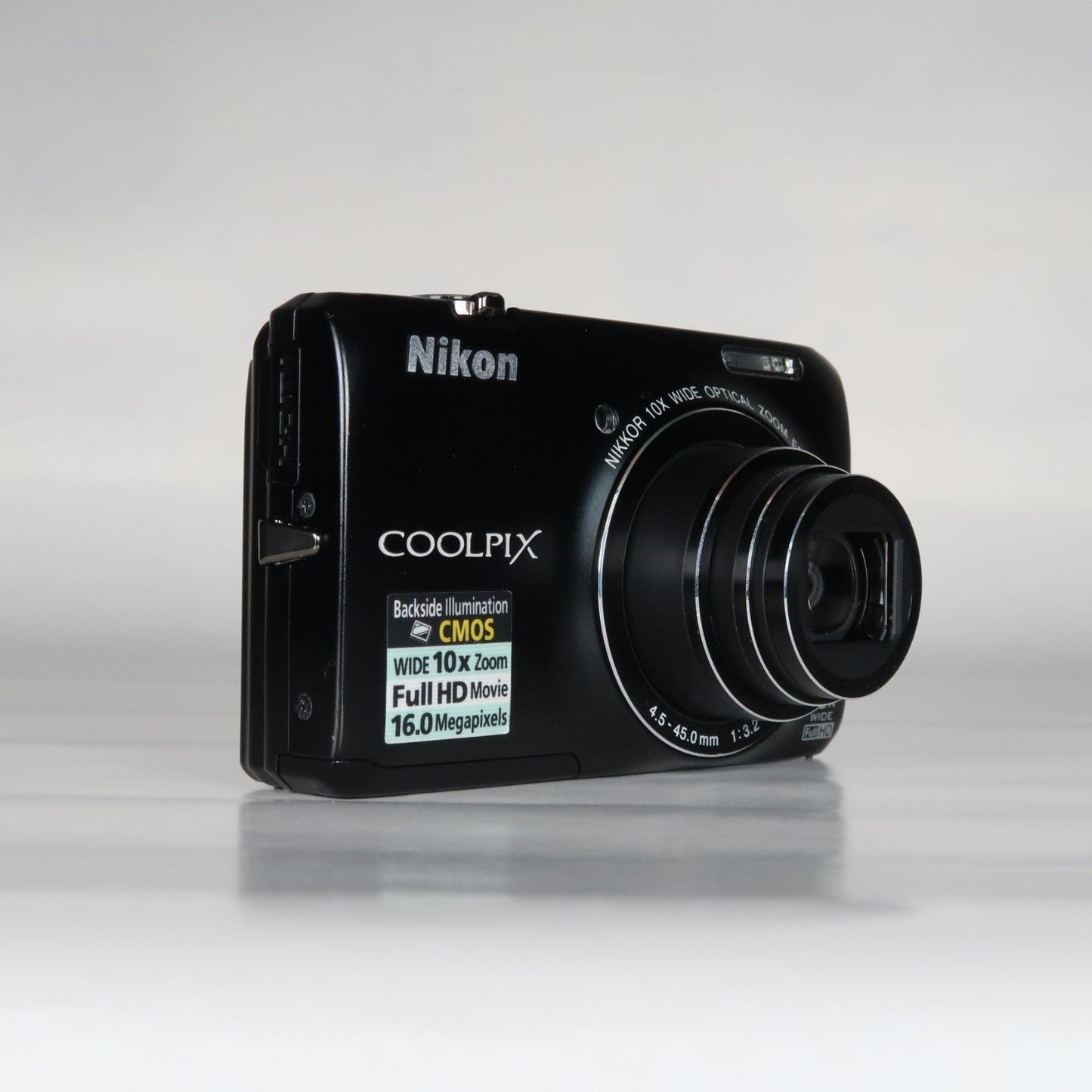 Nikona Coolpix S6300 16MP Compact Digital Camera – 10x Zoom, Case, SD Card