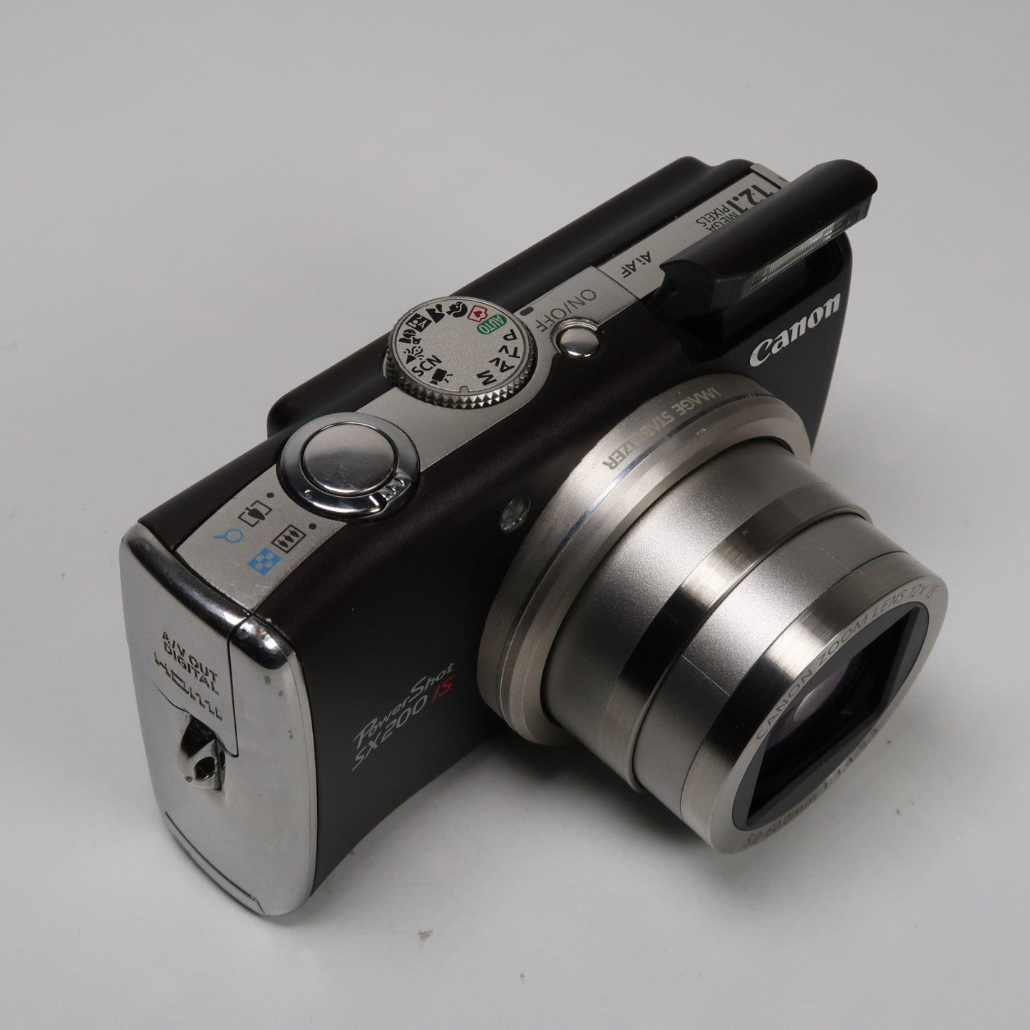 Cenon PowerShot SX200 IS 12.1MP 12x Digital Camera Brown