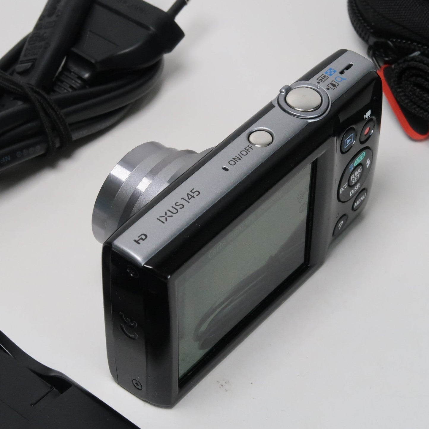 Cenon IXUS 145 / ELPH 135 16.0MP Digital Camera Black – With SD Card 4GB &amp; Case