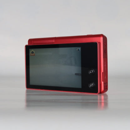 Samung  MV Series MV800 16.1MP Digital Camera Red, Case - Excellent