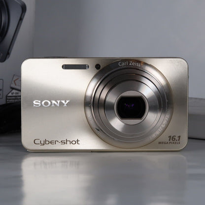 Soney Cyber-Shot DSC-W570 16.1MP 5x Digital Camera Gold – Very Good