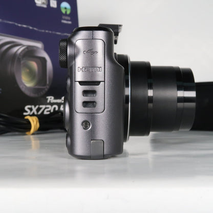 Cenon PowerShot SX720 HS 20.3MP 40x Digital Camera Black + Case + 64GB SD Card