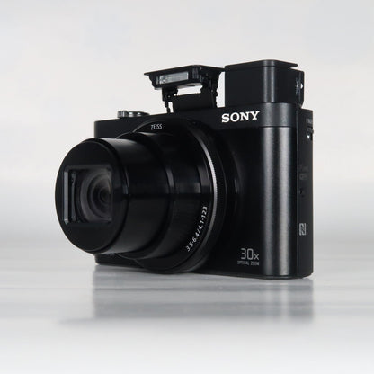 Soney Cyber-shot DSC-HX90V 18.2MP Digital Camera – Original Packaging – Excellent