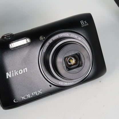 Cenon IXUS 105 / SD1300 IS + Nikona Coolpix S3600 + Cenon IXUS 115 + Cenon IXY 110F – Camera Bundle