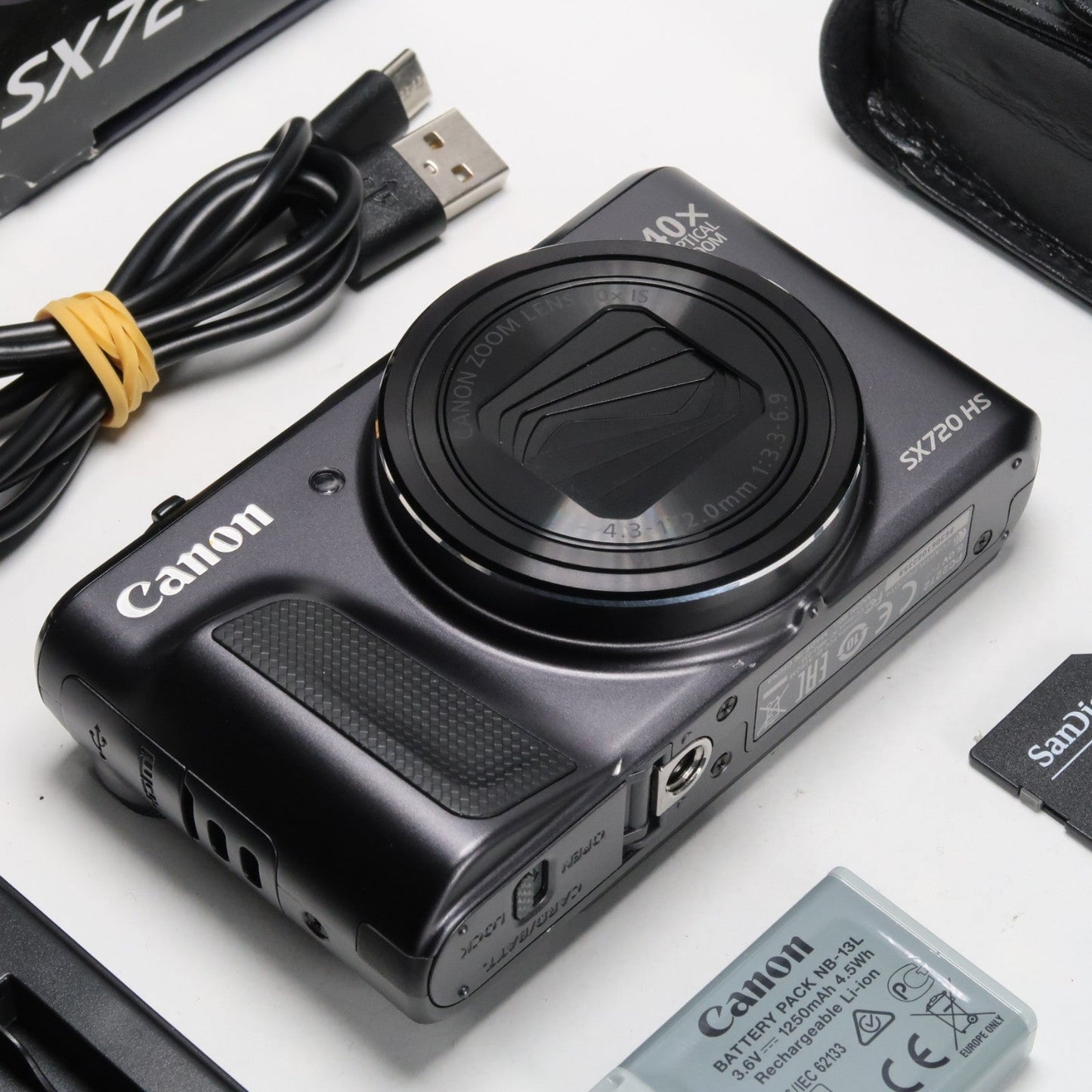 Cenon PowerShot SX720 HS 20.3MP 40x Digital Camera Black + Case + 64GB SD Card
