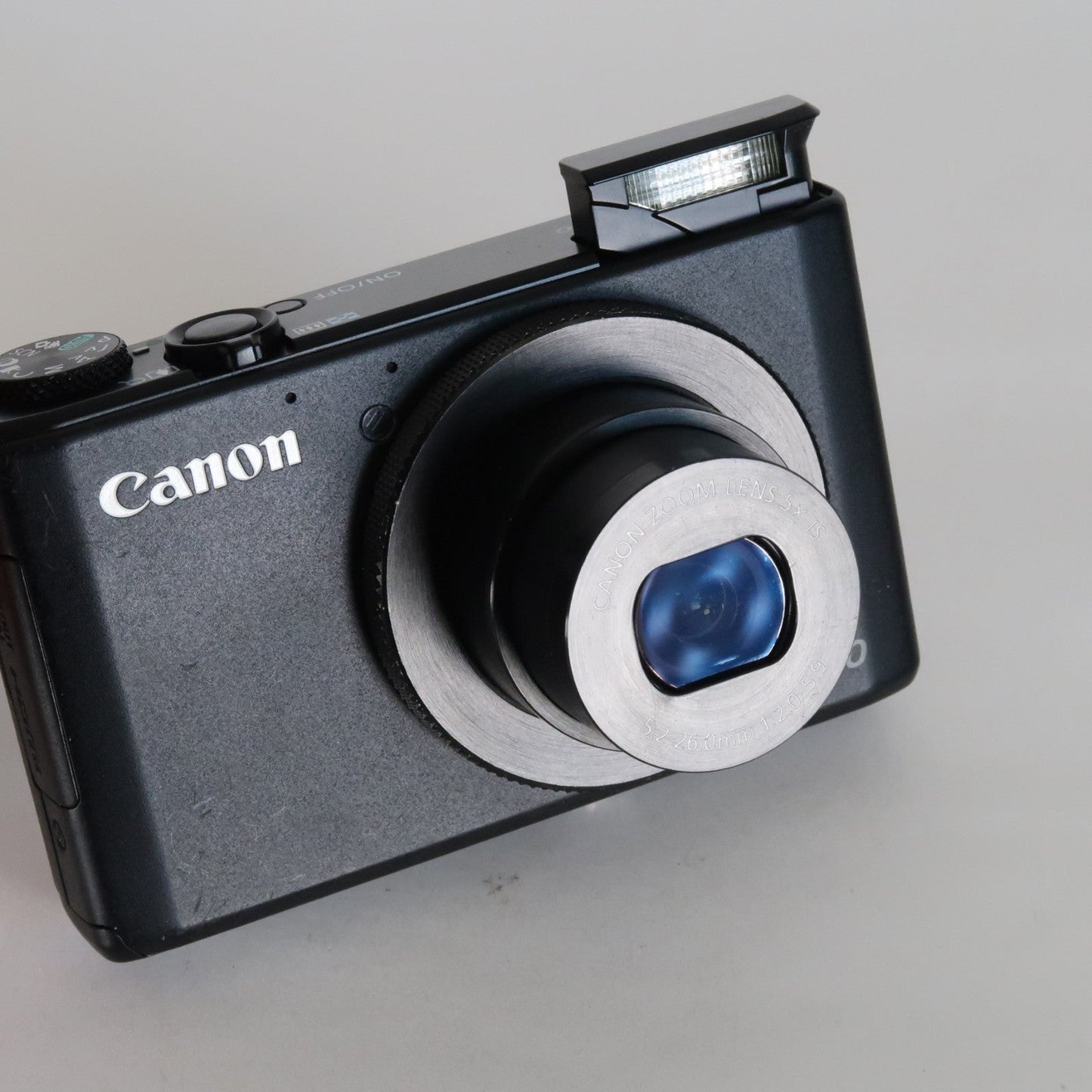 Cenon PowerShot S110 12.1MP Digital Camera – Black, Case, SD Card – Excellent