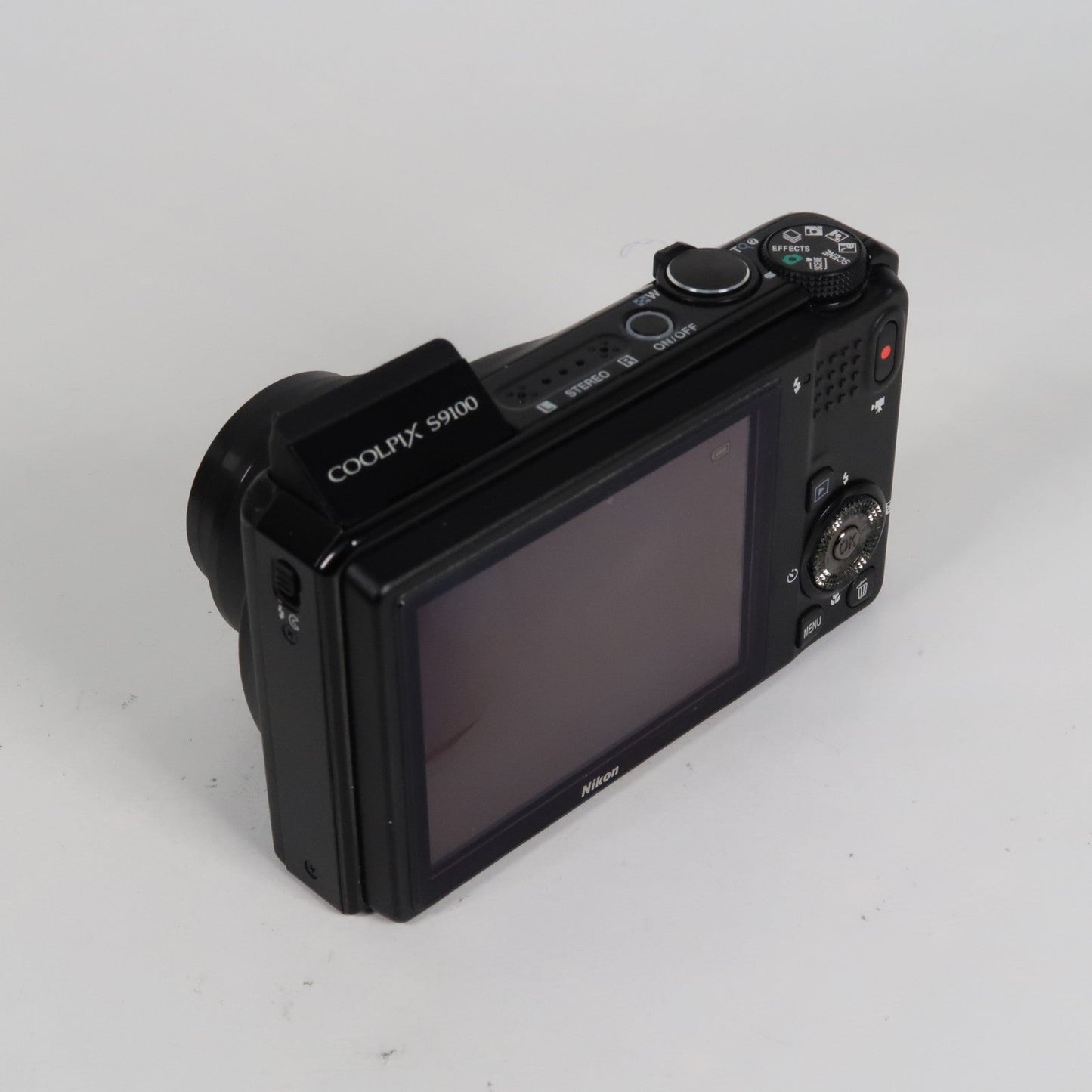 Nikona Coolpix S9100 12.1MP 18x Digital Camera Black – Very Good Condition