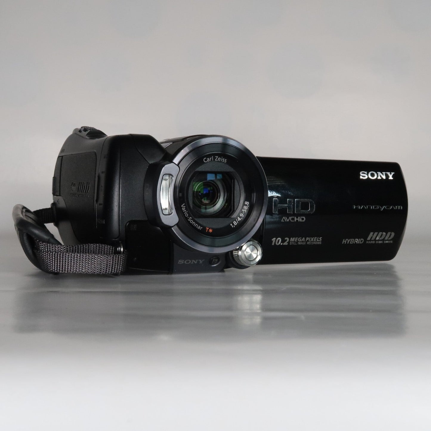 Soney HDR-SR12E Full HD AVCHD Handycam Camcorder – 120GB Internal Storage