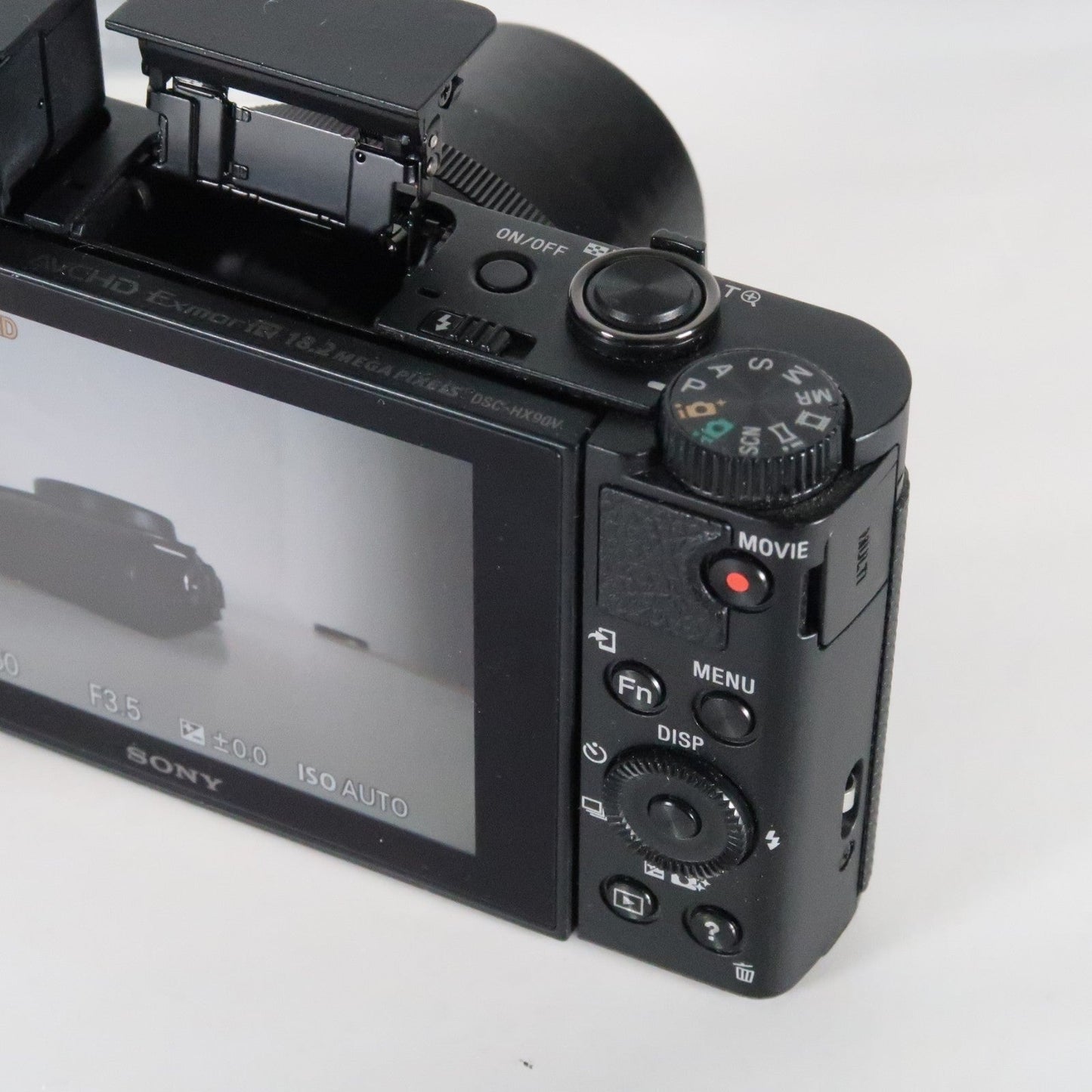 Soney Cyber-shot DSC-HX90V 18.2MP Digital Camera – Original Packaging – Excellent