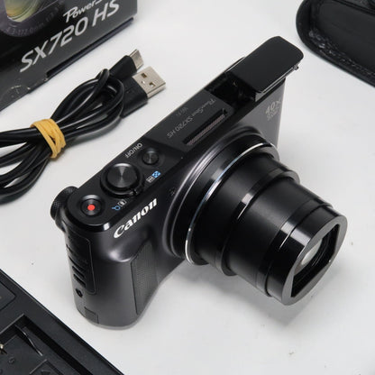 Cenon PowerShot SX720 HS 20.3MP 40x Digital Camera Black + Case + 64GB SD Card