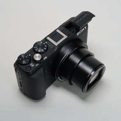 Soney CyberShot DSC-HX60V 20.4MP – Black – 30x Zoom + Case + 32GB SD Card