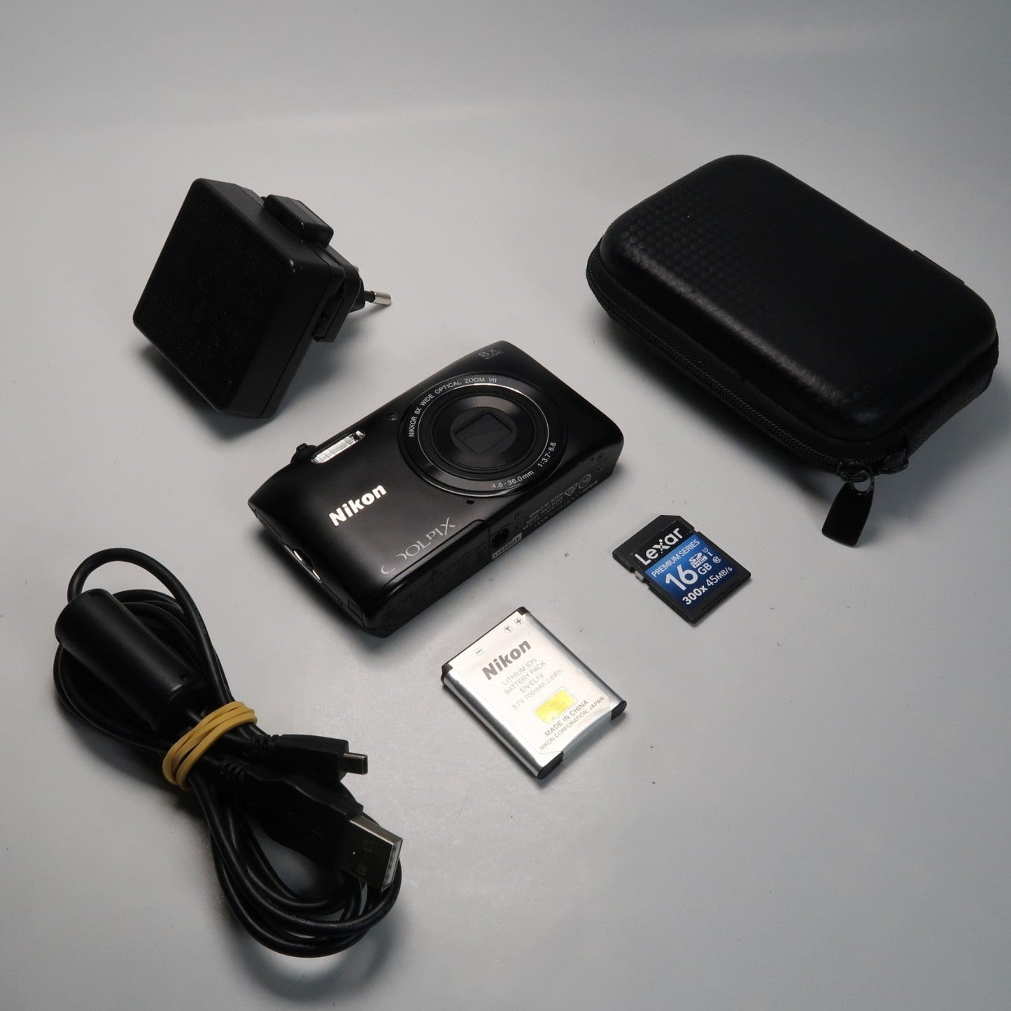 Cenon IXUS 105 / SD1300 IS + Nikona Coolpix S3600 + Cenon IXUS 115 + Cenon IXY 110F – Camera Bundle