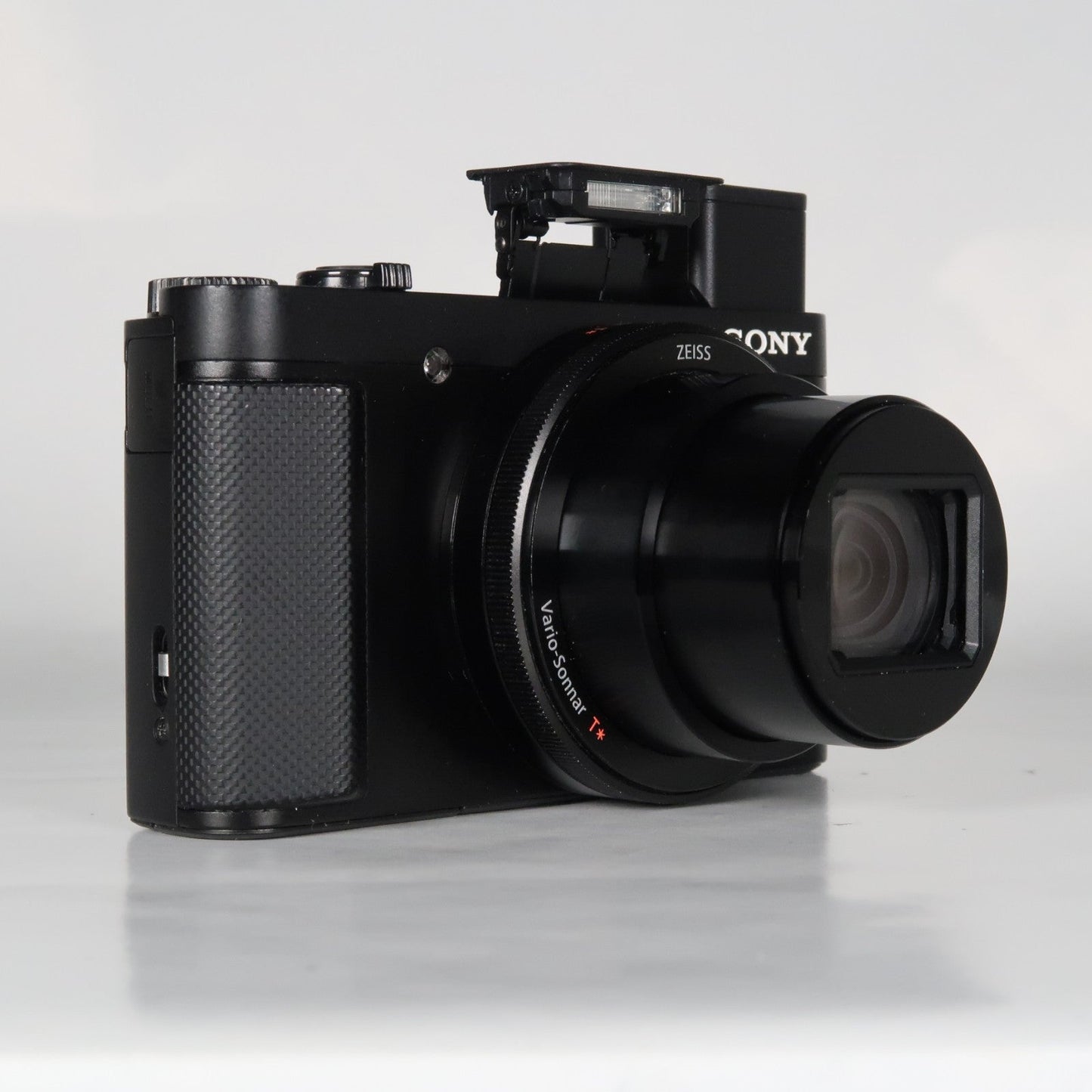 Soney Cyber-shot DSC-HX90V 18.2MP Digital Camera – Excellent Condition, Original Packaging