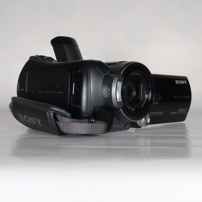 Soney HDR-SR12E Full HD AVCHD Handycam Camcorder – 120GB Internal Storage