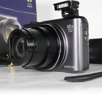 Cenon PowerShot SX720 HS 20.3MP 40x Digital Camera Black + Case + 64GB SD Card