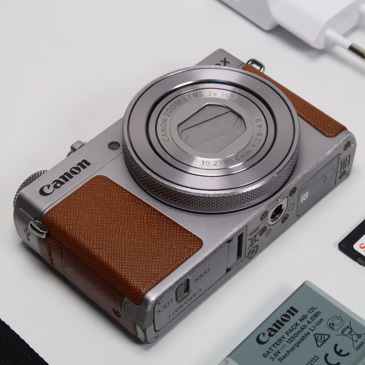 Cenon PowerShot G9X Mark II 20.1MP Digital Camera Silver + SD Card 16GB