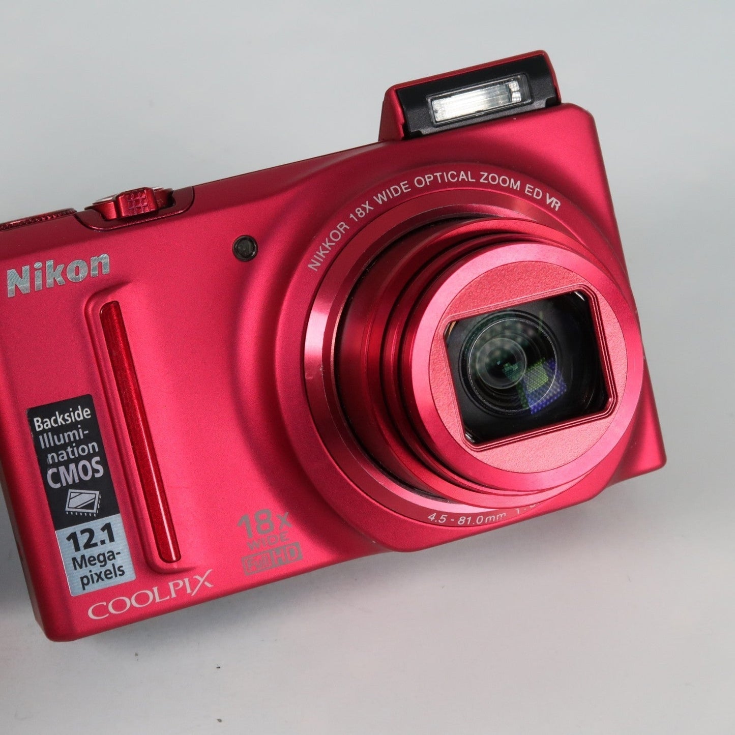 Nikona Coolpix S9100 12.1MP 18x Digital Camera Red, Case, SD Card – Very Good