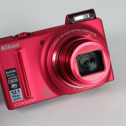 Nikona Coolpix S9100 12.1MP 18x Digital Camera Red, Case, SD Card – Very Good